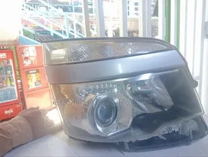 Toyota Voxy 2012 Headlight