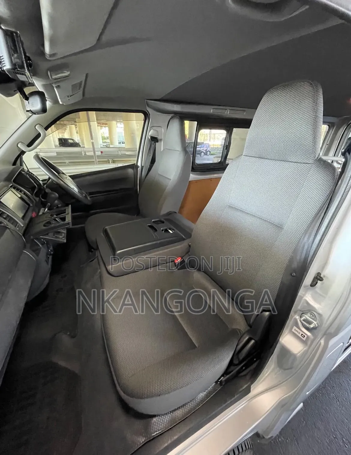 Toyota GranAce 2019 Silver