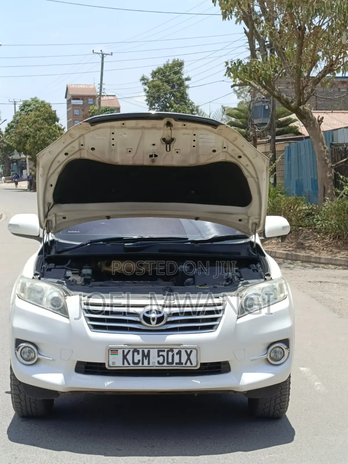Toyota Vanguard 2010 White