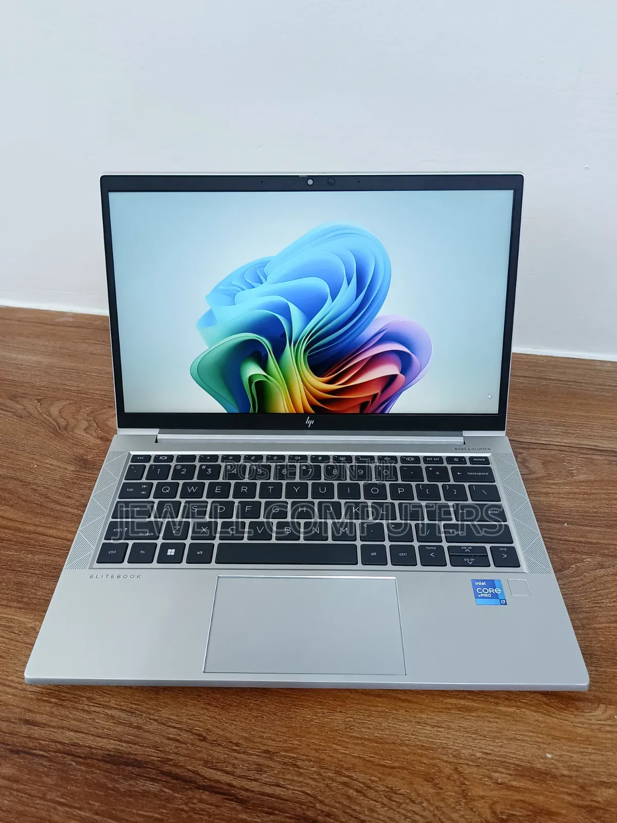 Laptop HP EliteBook 830 G8 16GB Intel Core i7 SSD 512GB