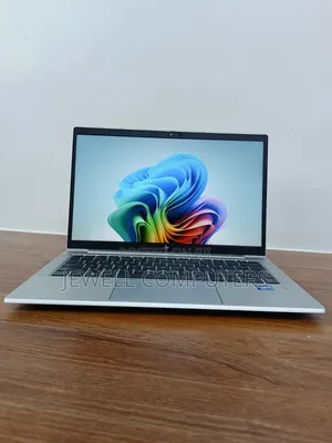 Laptop HP EliteBook 830 G8 16GB Intel Core i7 SSD 512GB