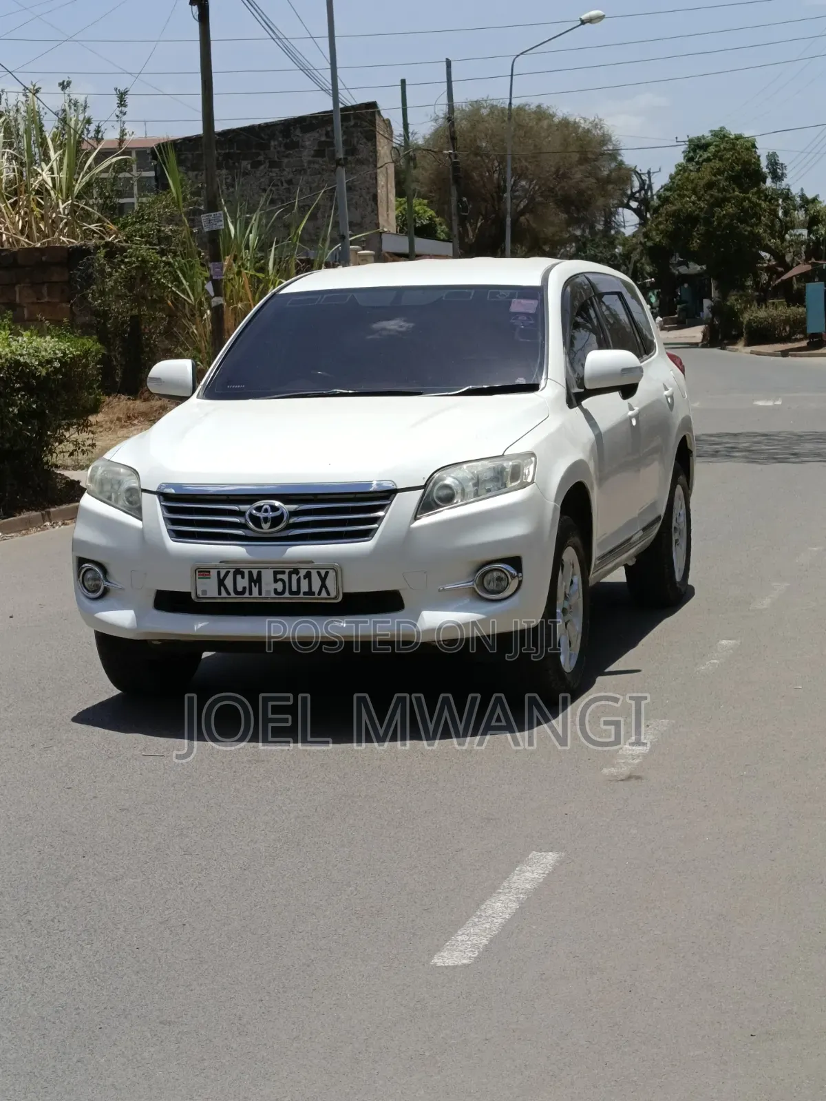 Toyota Vanguard 2010 White