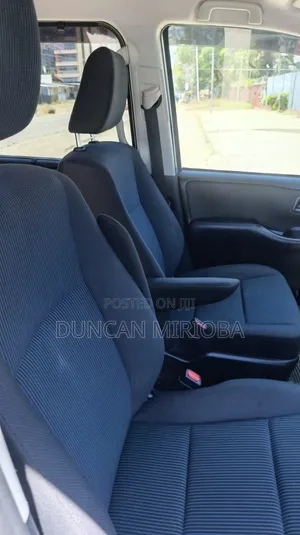 Toyota Noah 2020 Silver