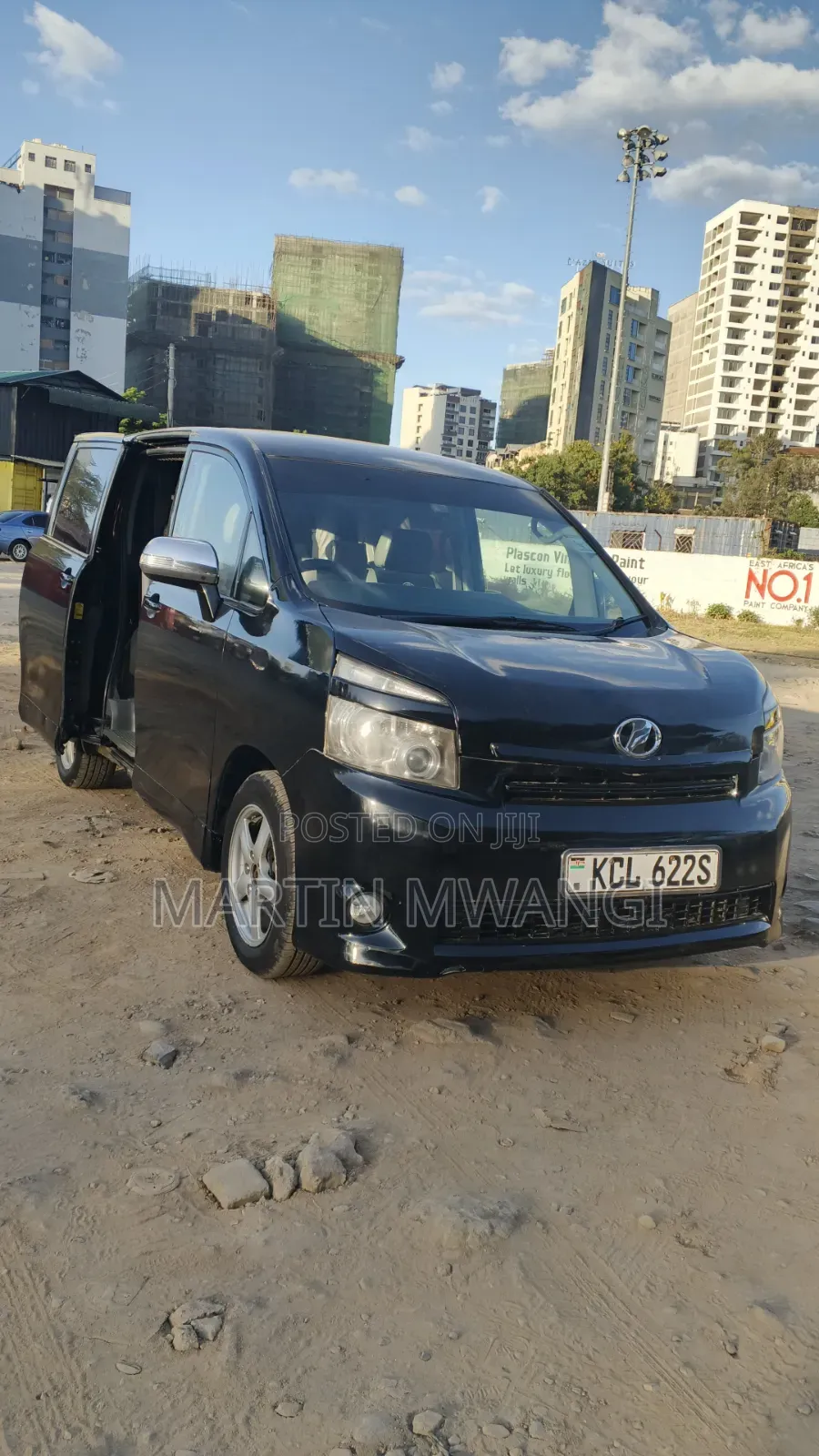 Toyota Voxy V 2WD 7-Seater 2010 Black