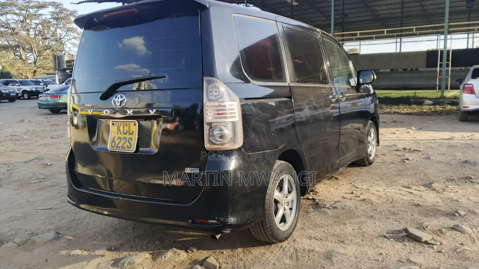 Toyota Voxy V 2WD 7-Seater 2010 Black