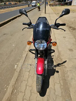 Bajaj Boxer 125 2026 Red