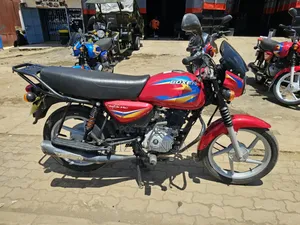 Bajaj Boxer 125 2026 Red