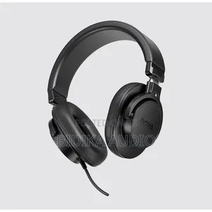 Boya BY-HP3 Professional Over-Ear Monitoring Headphones (Black)