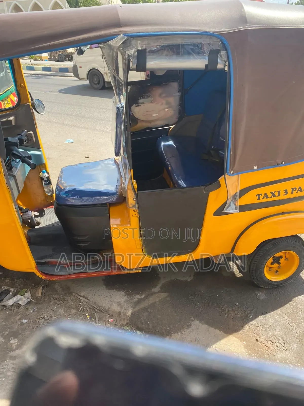 Bajaj RE 2020 Yellow