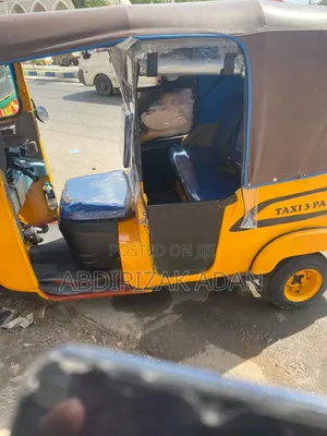 Bajaj RE 2020 Yellow
