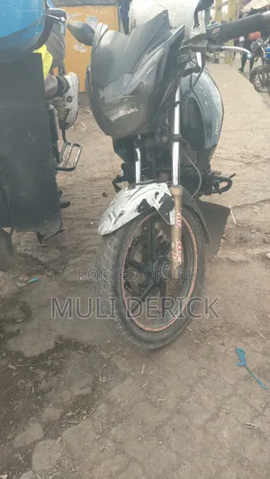 TVS Apache 180 RTR 2021 Black