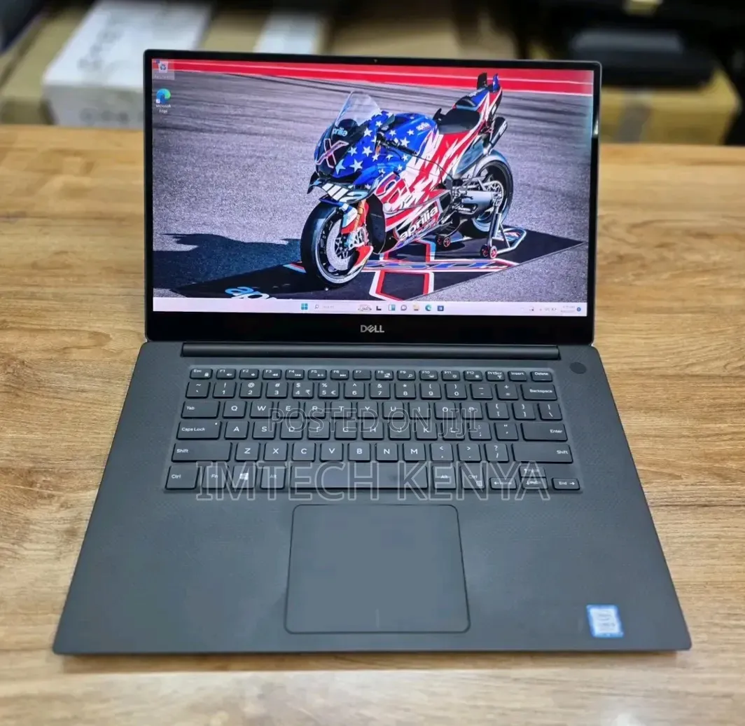 Laptop Dell Precision 15 5540 8GB Intel Core i9 SSD 256GB
