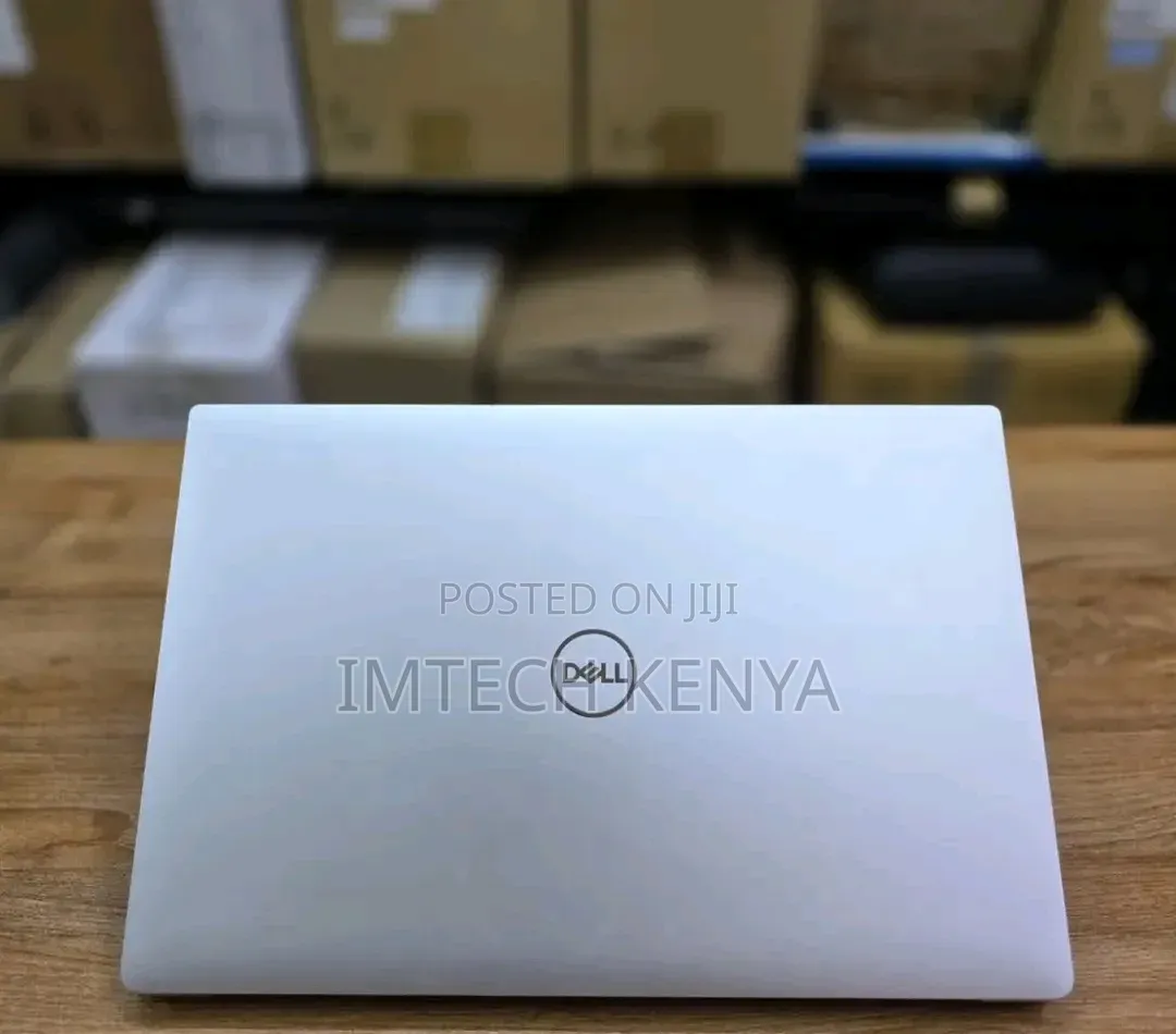 Laptop Dell Precision 15 5540 8GB Intel Core i9 SSD 256GB