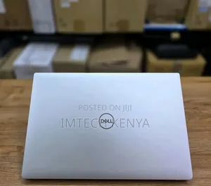 Laptop Dell Precision 15 5540 8GB Intel Core i9 SSD 256GB