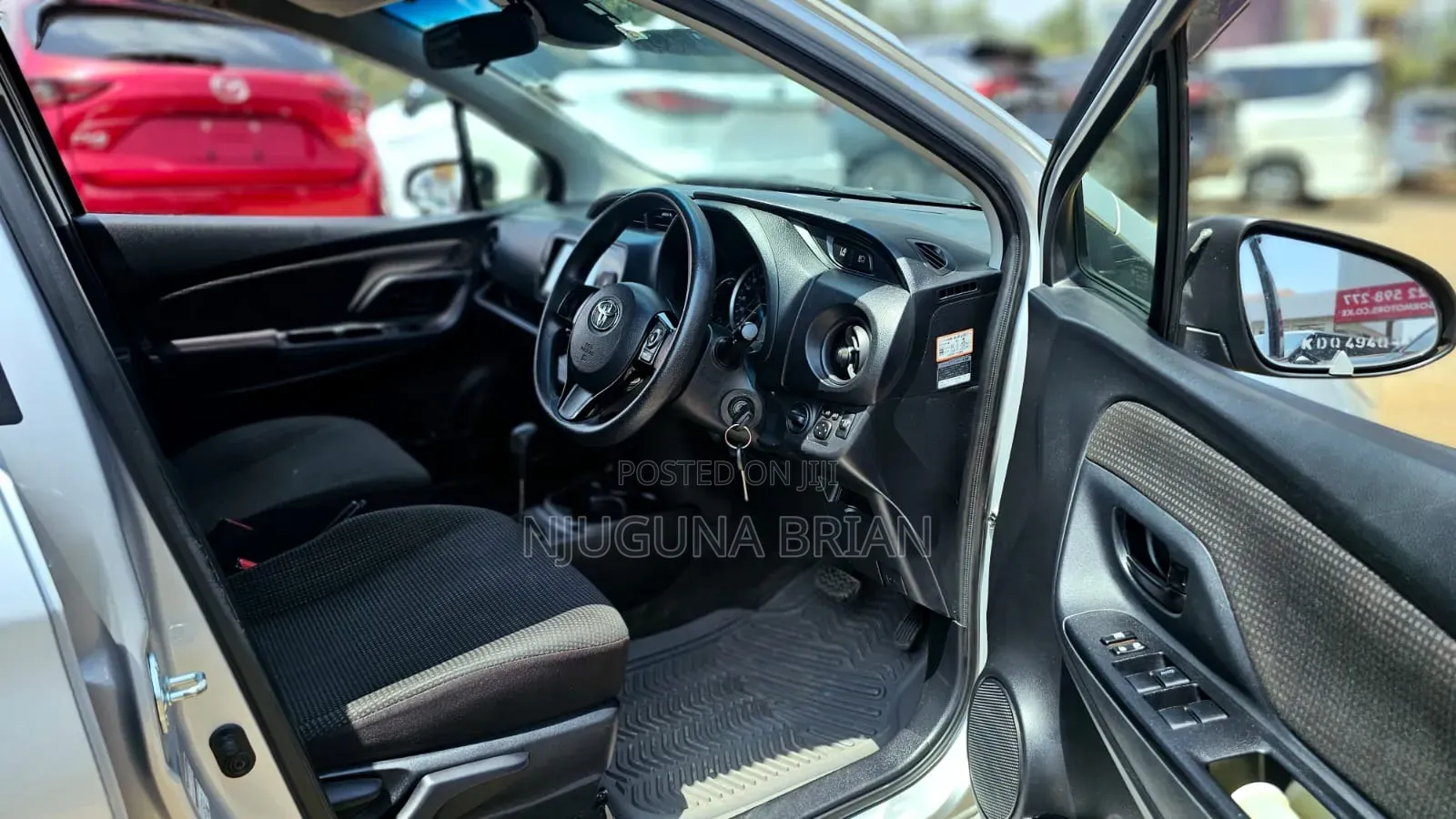 Toyota Vitz 1.5 FWD Hybrid 5dr 2018 Silver