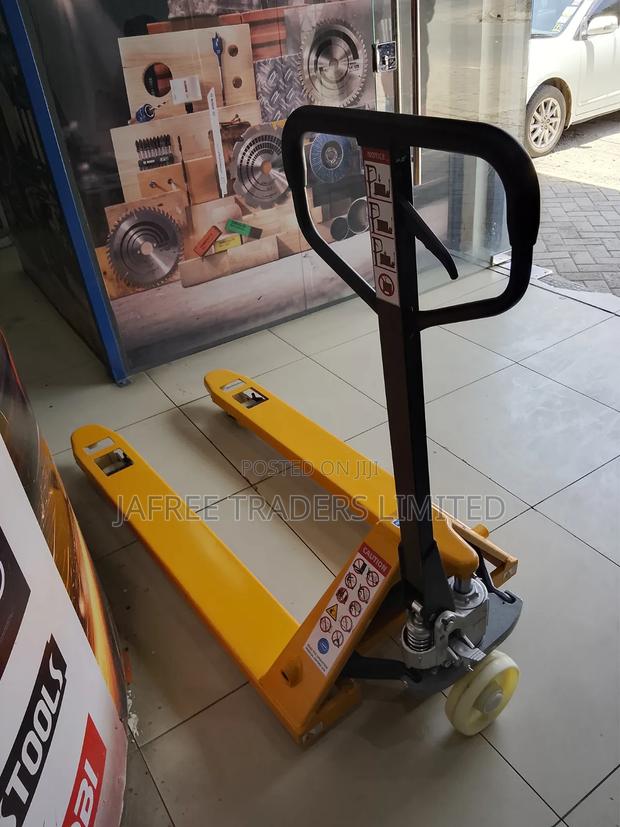 Pallet Truck - thumbnail 3