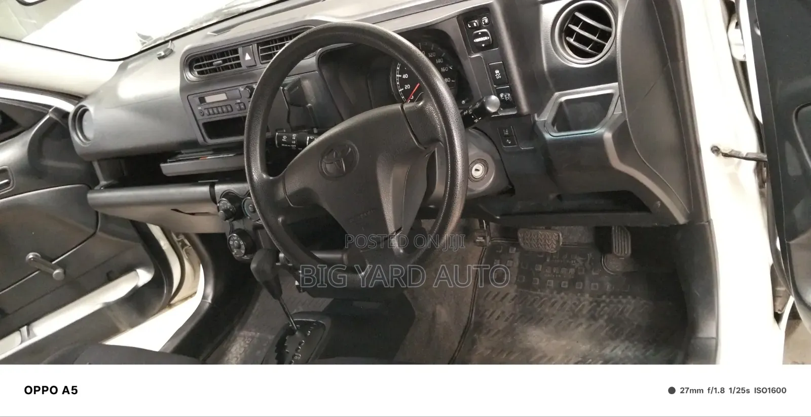 Toyota Probox 1.5 DX 4WD 2019 White