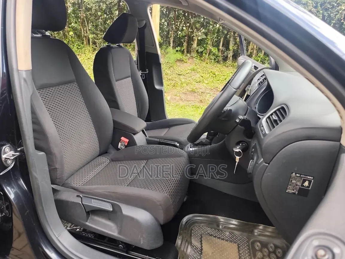 Volkswagen Golf 2012 Black