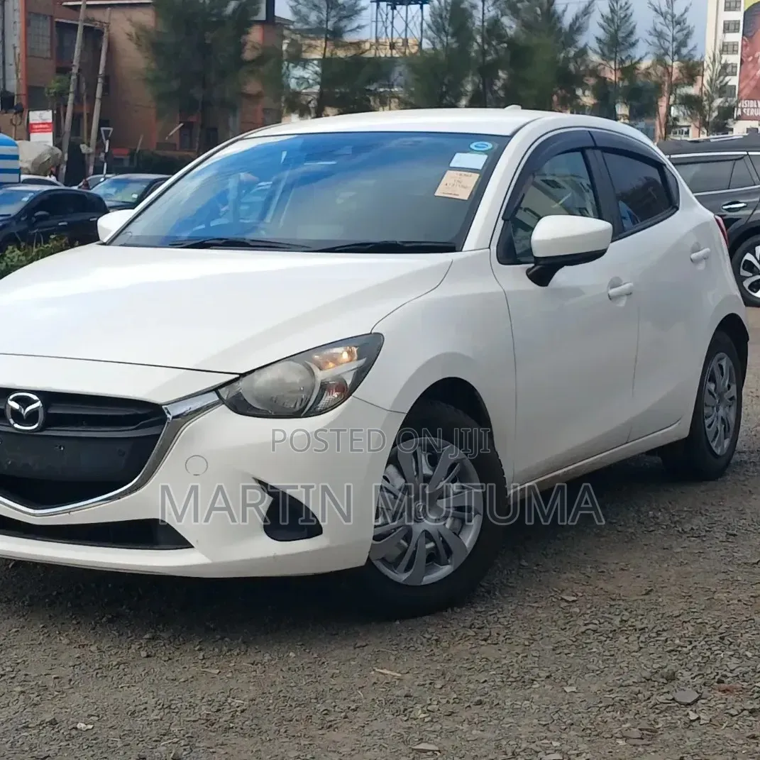 Mazda Demio 2019 White