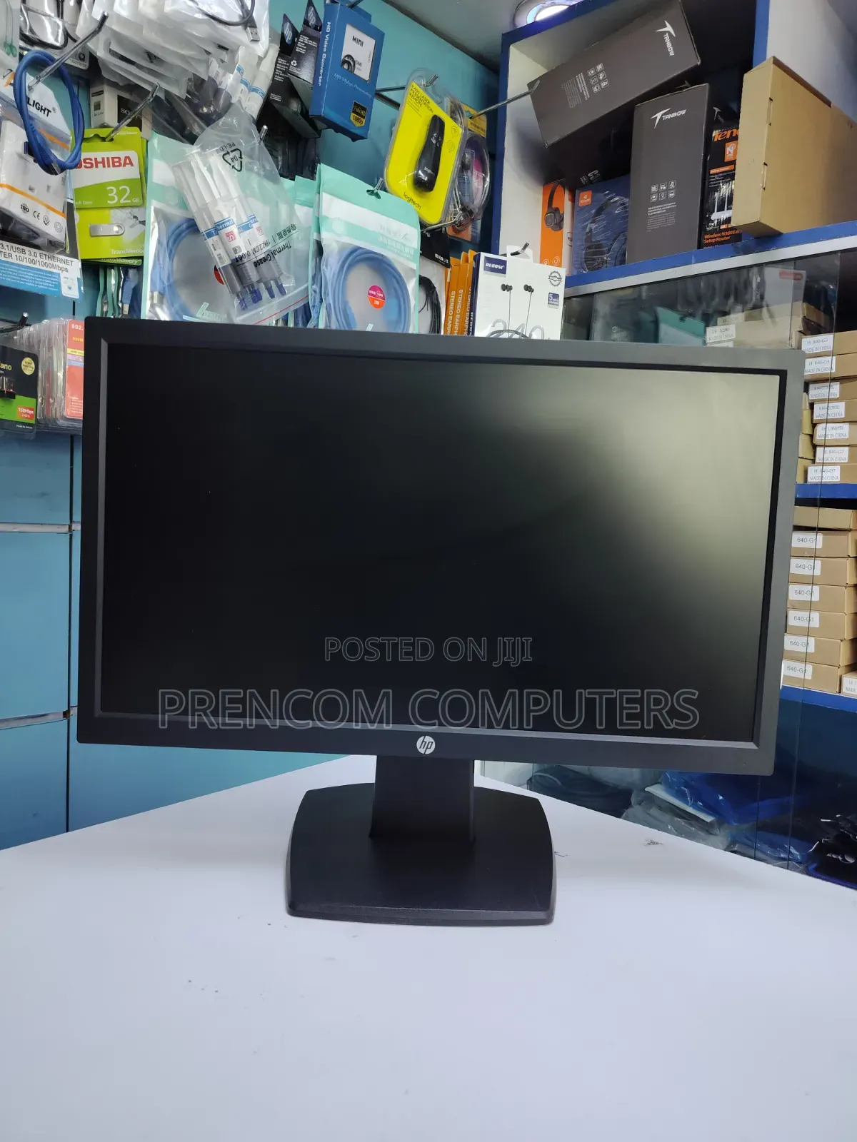 HP 22 Inches Wide
