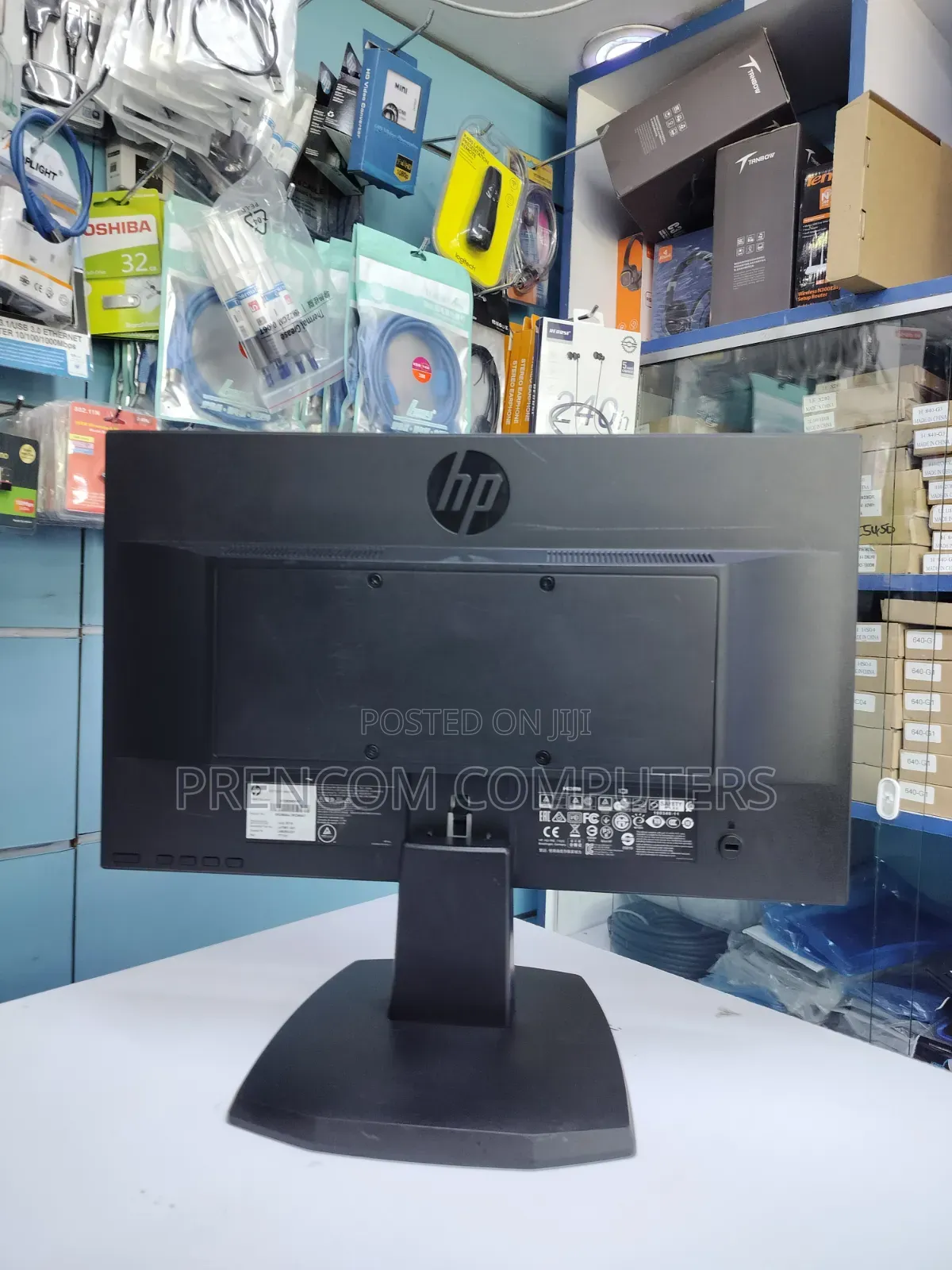 HP 22 Inches Wide