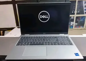 Laptop Dell Precision 5520 16GB Intel Core i7 SSD 256GB