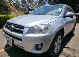 Toyota RAV4 2012 Silver