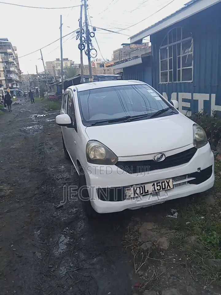 Daihatsu Mira 2016 White