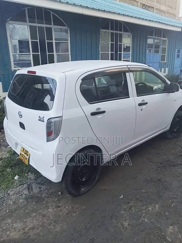 Daihatsu Mira 2016 White