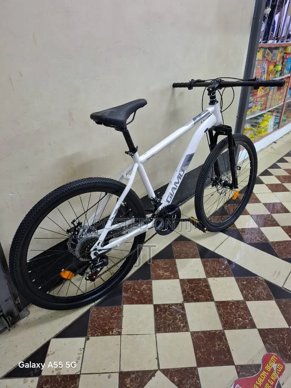 Size 26 Front Suspension 
Multi Speed Gear System
Disc Bike