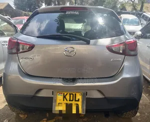 Mazda Demio 2015 Silver