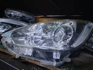 Toyota Aqua Non Xenon Headlights