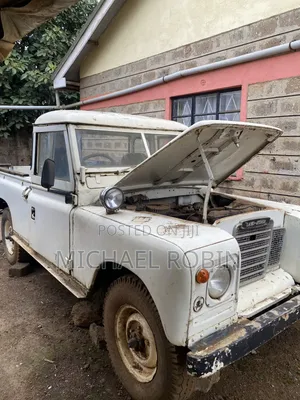 Land Rover Defender 1972 White