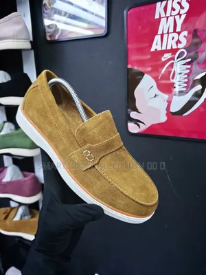 Men Hermes 
Loafers