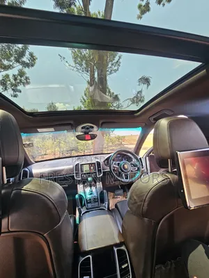 Porsche Cayenne 2015 White