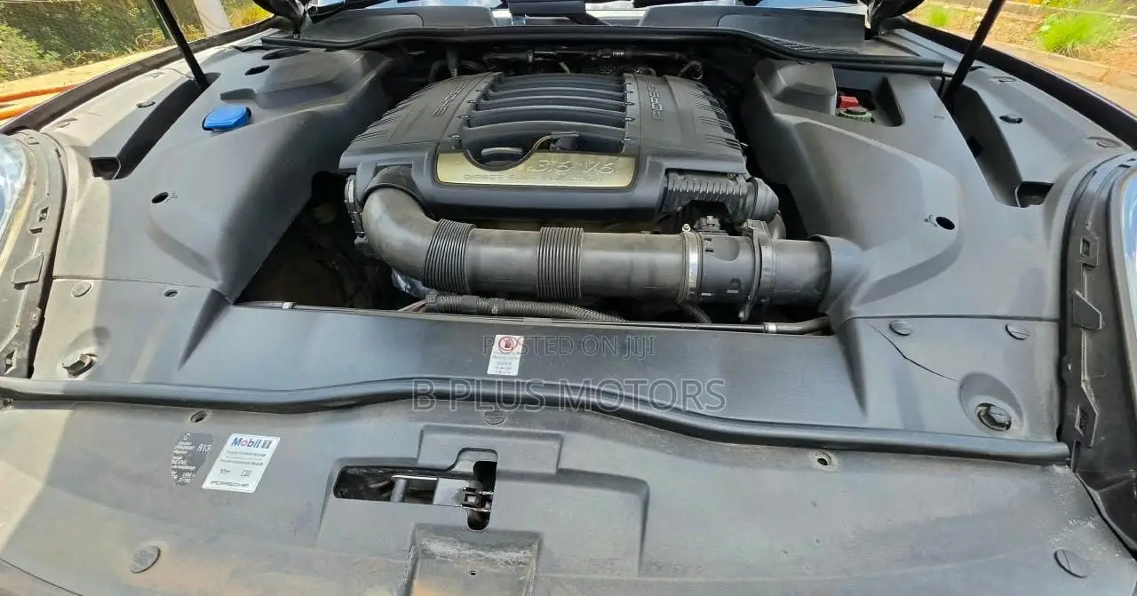 Porsche Cayenne 2015 Black