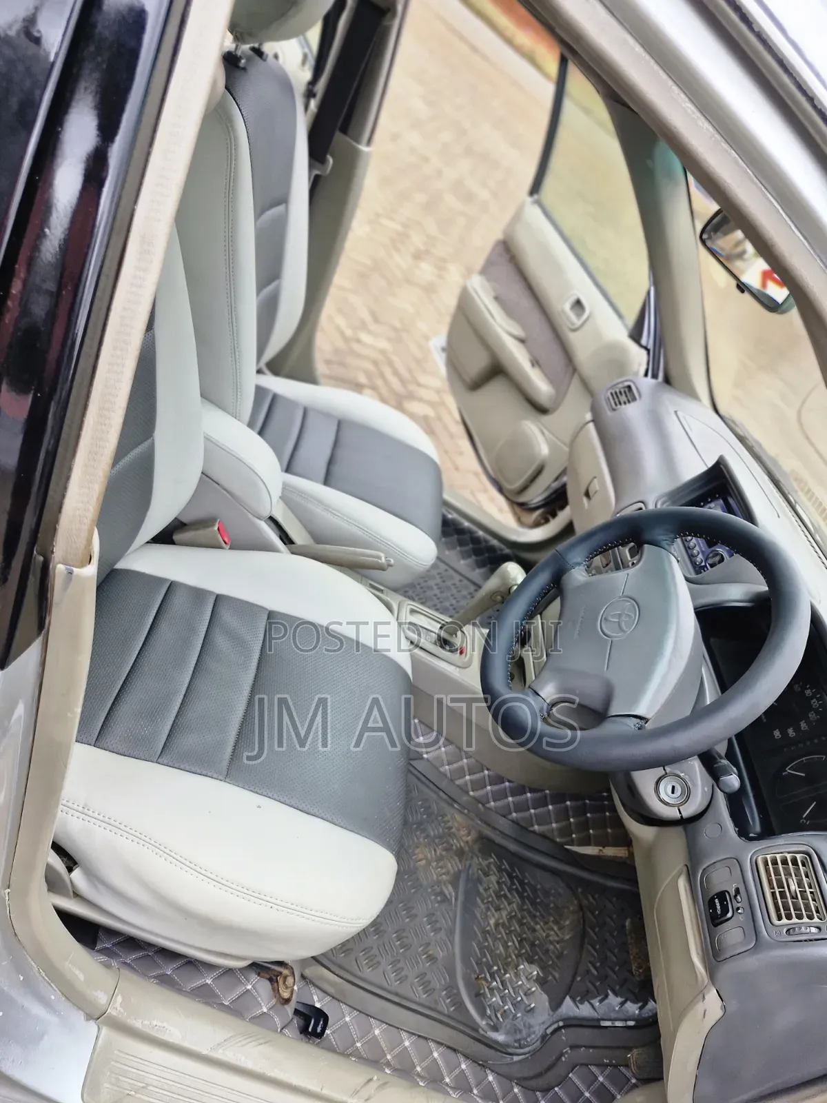 Toyota Corolla Sedan Automatic 1999 Silver