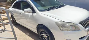 Toyota Premio 1.8 FWD 2012 White