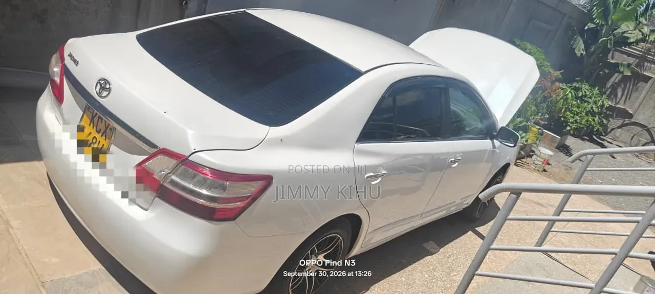 Toyota Premio 1.8 FWD 2012 White