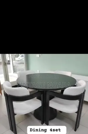 Solid Wood 4 Seater Dinning Set