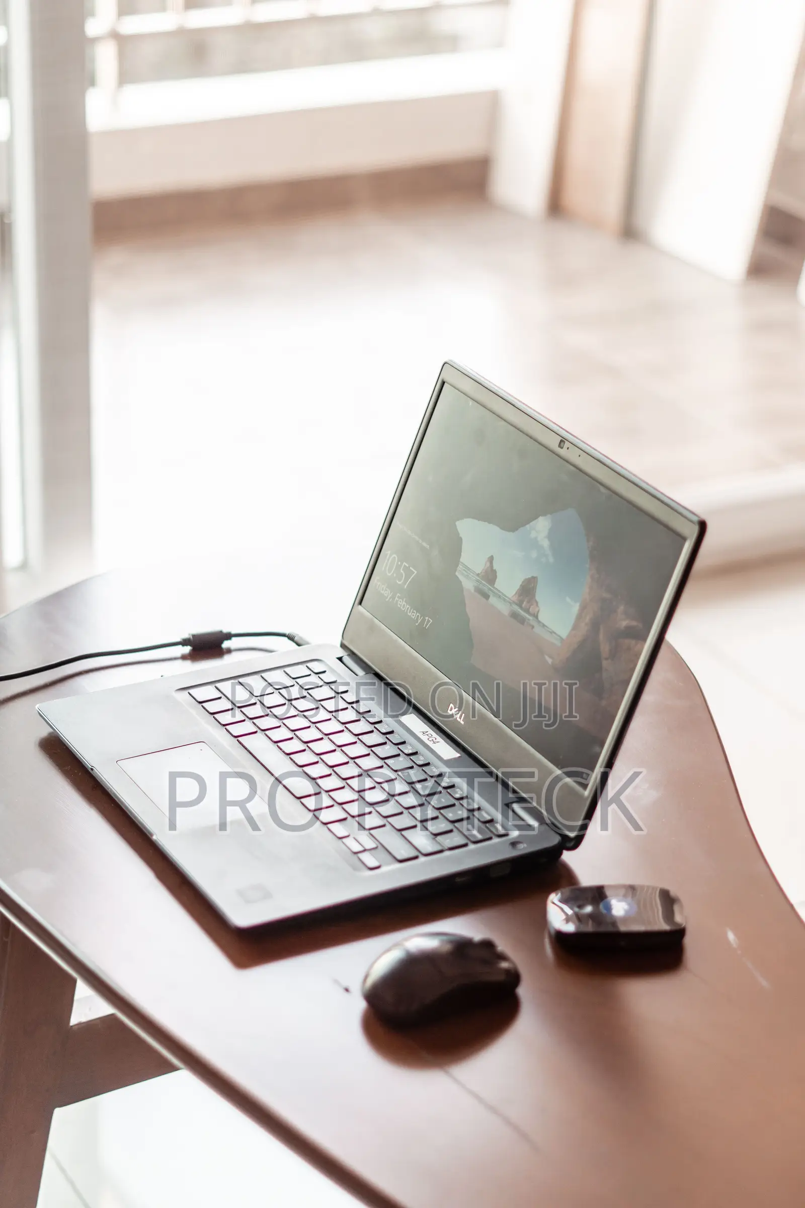 Laptop Dell Latitude 5300 8GB Intel Core i7 SSD 256GB