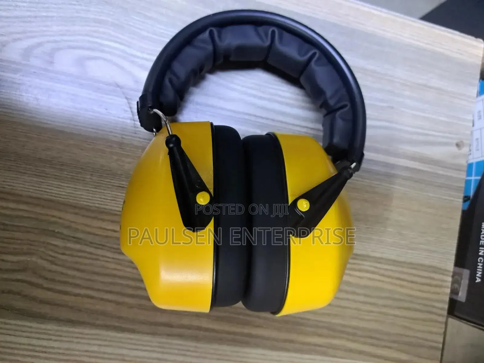 30db Soundproof Ear Protector/Noise Reduction Safety Earmuffs