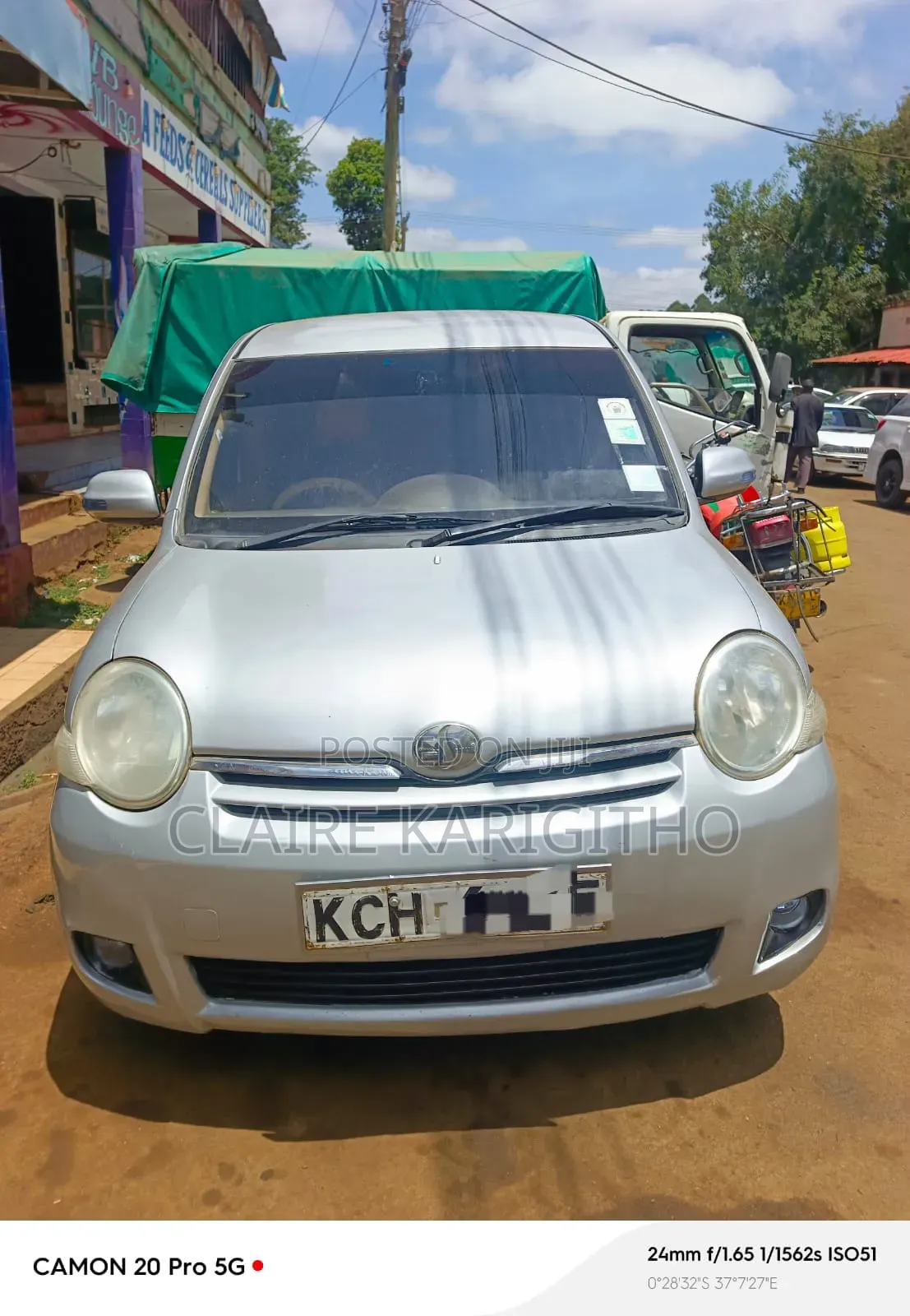 Toyota Sienta 1.5 FWD 2010 Silver