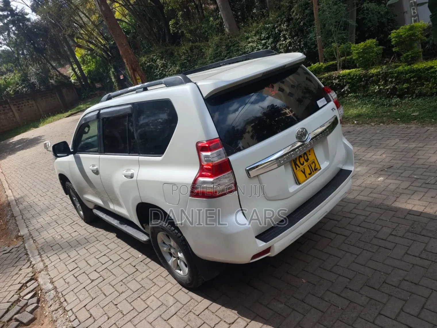 Toyota Land Cruiser Prado 2014 White