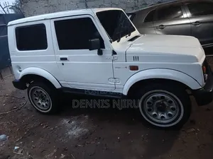 Suzuki Samurai 1996 White