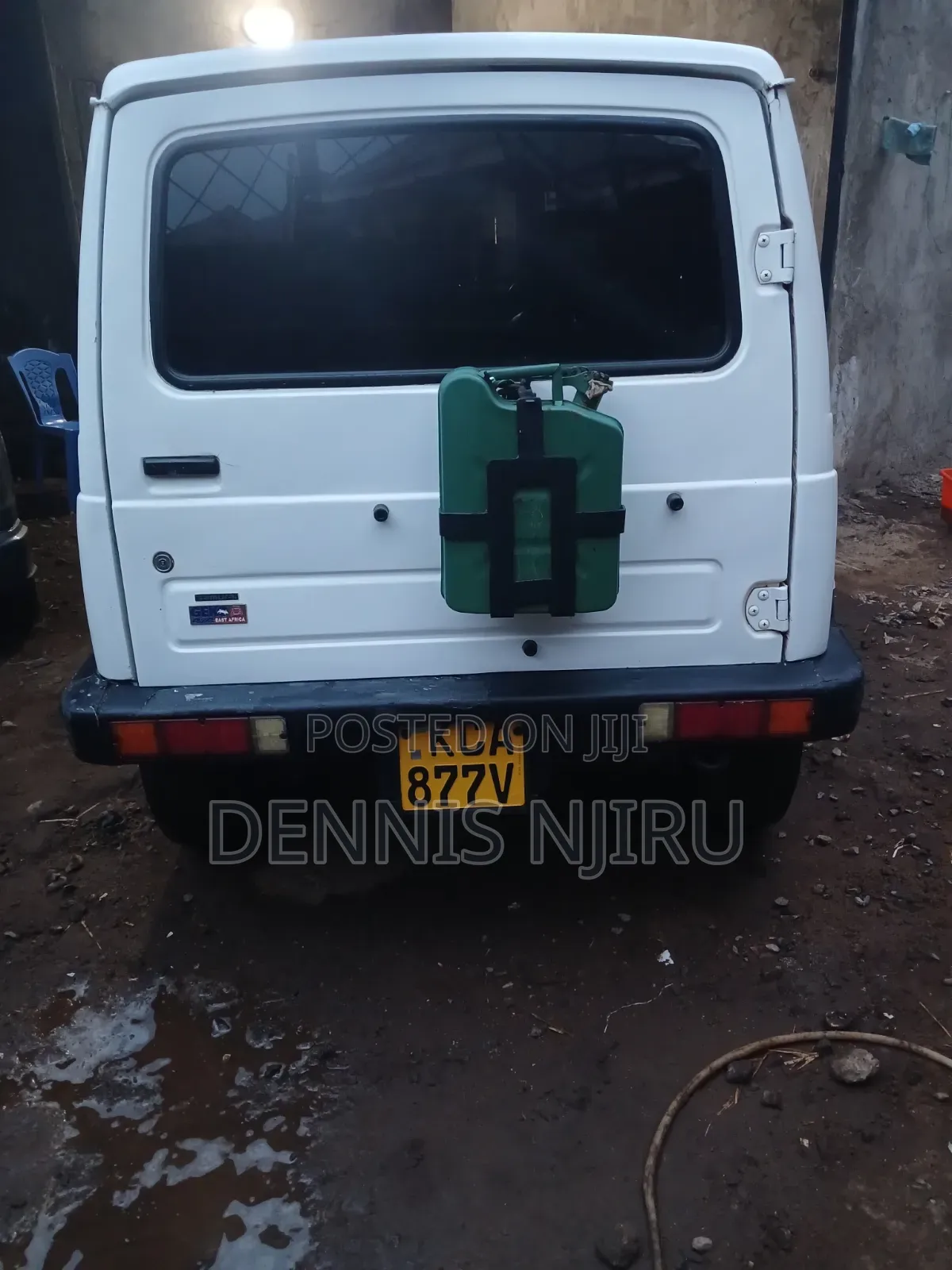 Suzuki Samurai 1996 White