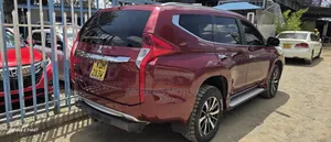 Mitsubishi Pajero Sport Exceed 2015 Burgundy
