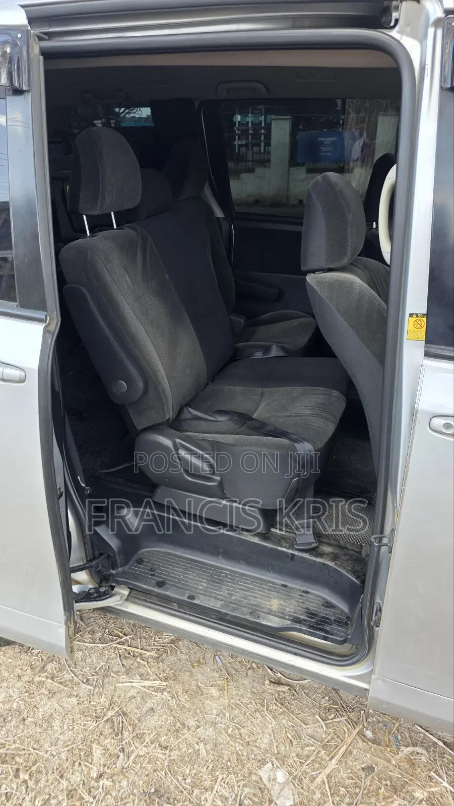 Toyota Voxy 2012 Silver