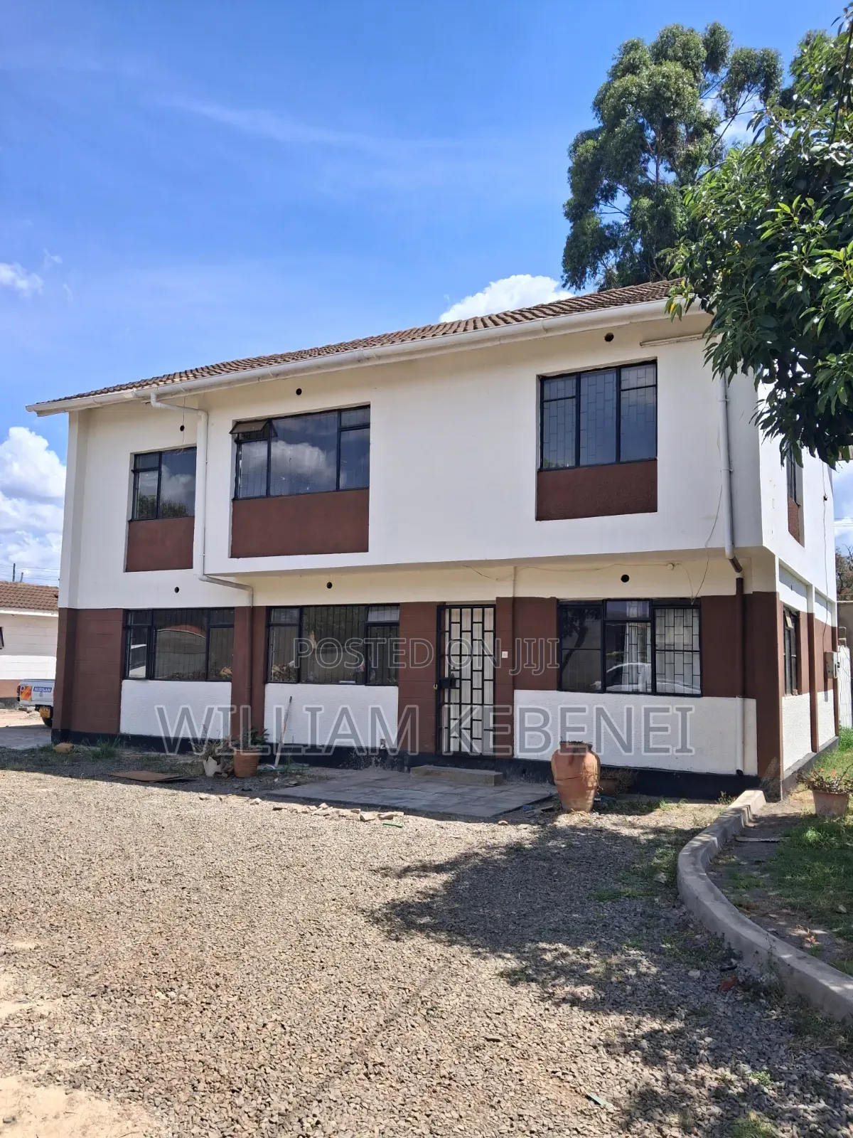 Furnished 5bdrm Mansion in Mtrh Area for rent