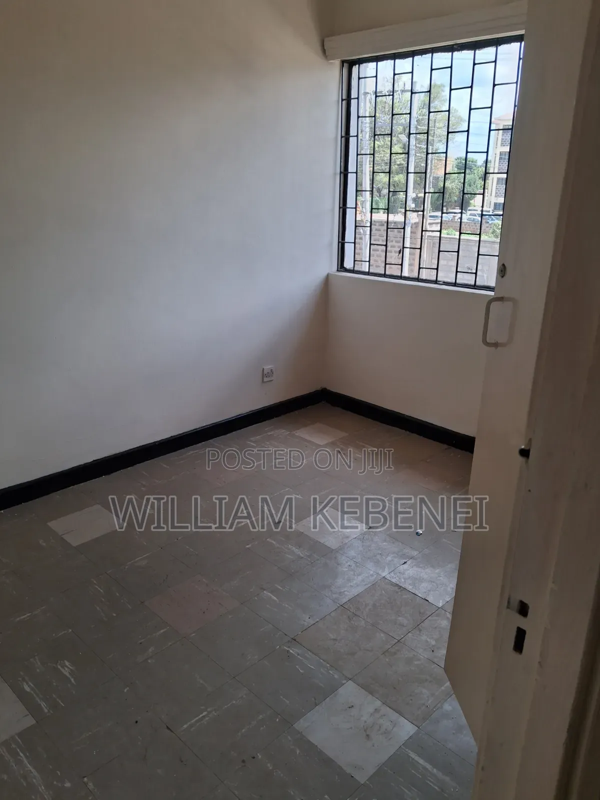 Furnished 5bdrm Mansion in Mtrh Area for rent